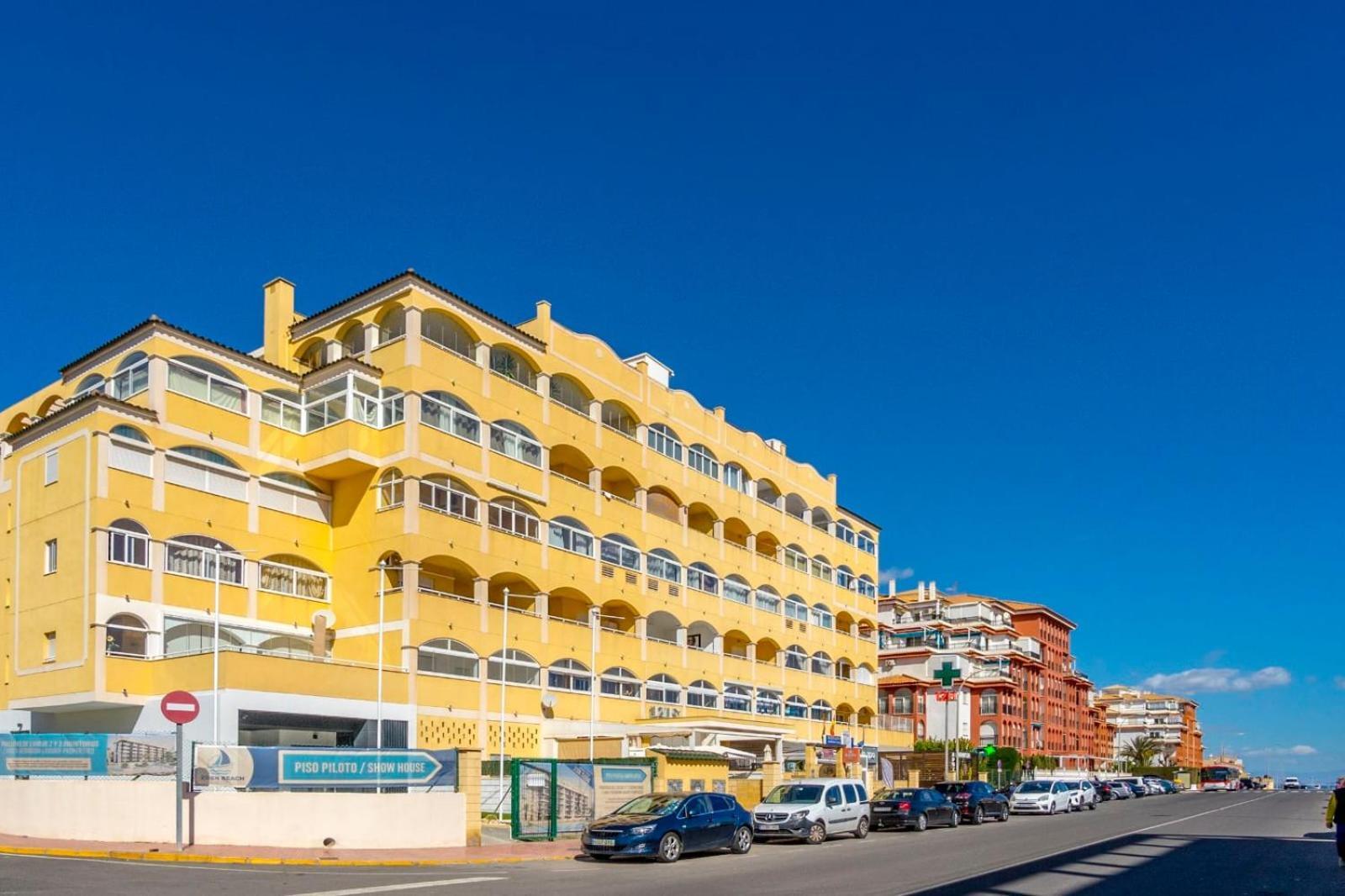 Nice Modern 2 Bed Apartment In Torrievieja Torrevieja Bagian luar foto
