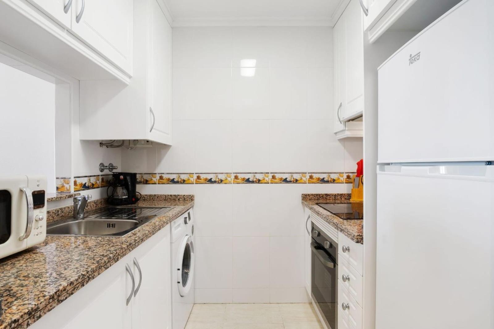 Nice Modern 2 Bed Apartment In Torrievieja Torrevieja Bagian luar foto