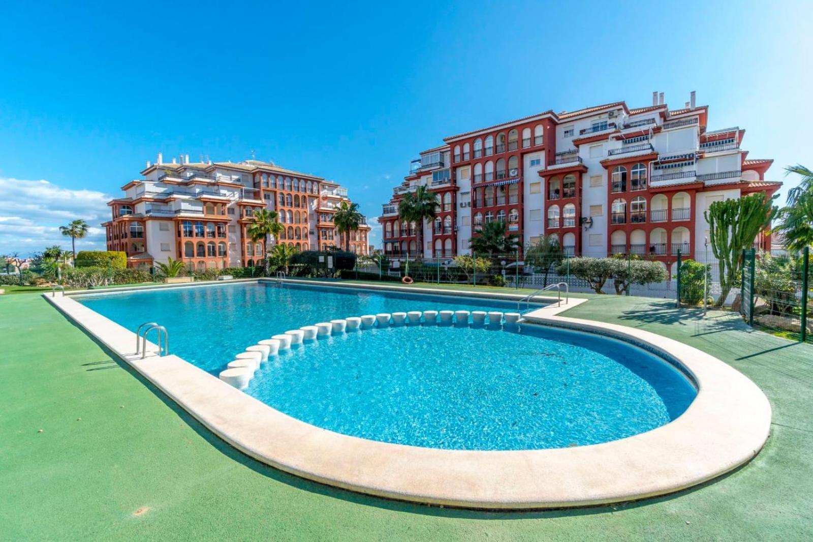 Nice Modern 2 Bed Apartment In Torrievieja Torrevieja Bagian luar foto