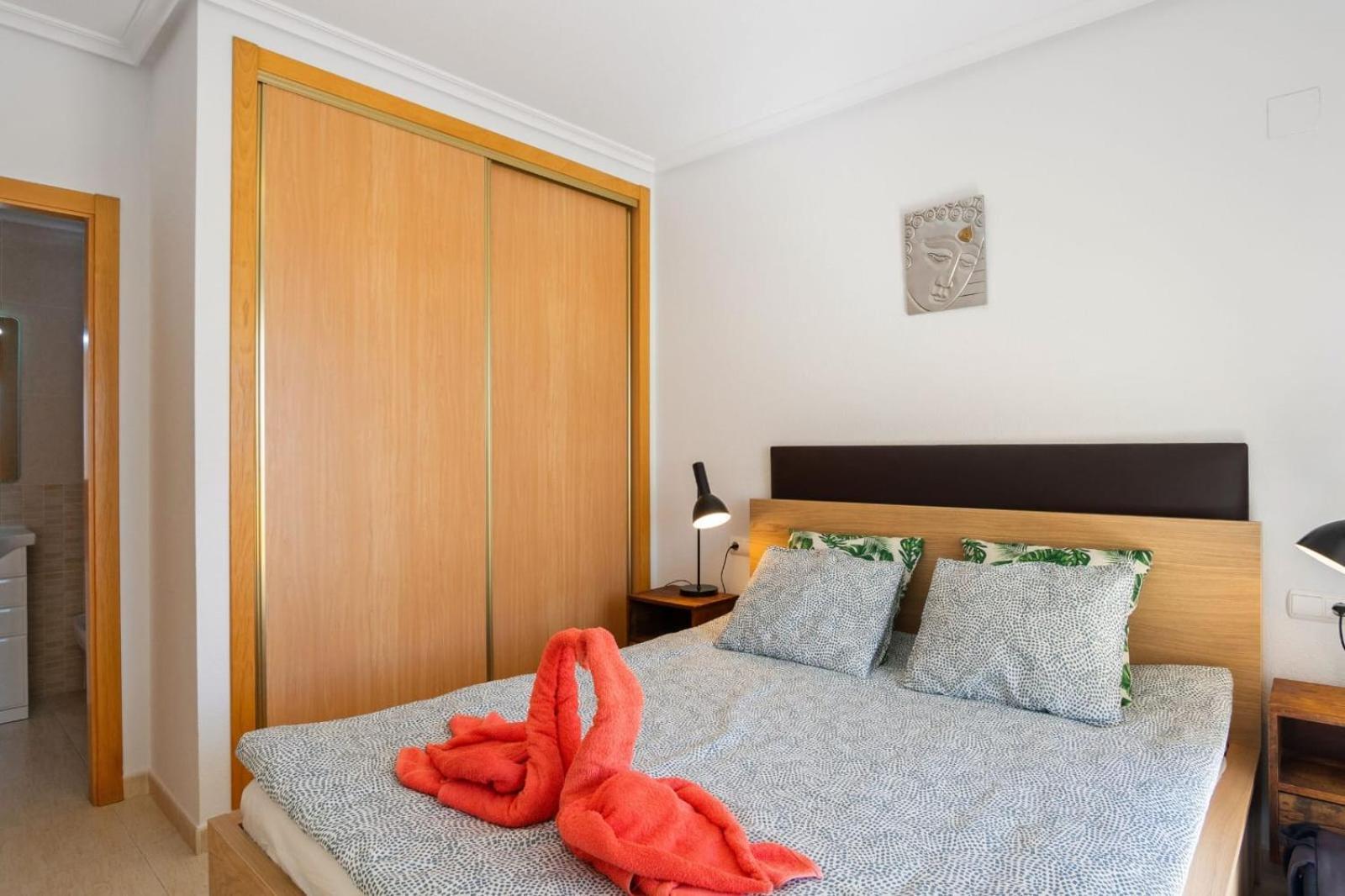 Nice Modern 2 Bed Apartment In Torrievieja Torrevieja Bagian luar foto